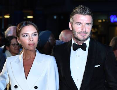 Victoria Beckham Pokes Fun At David Beckham’s Singing As Couple Get Into The Holiday Spirit In Cute Christmas Eve Posts - etcanada.com
