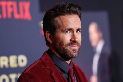 Ryan Reynolds Celebrates Christmas Day By Sharing First Look At Upcoming Holiday Comedy ‘Spirited’ - etcanada.com - Boston