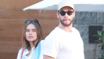 Liam Hemsworth Cozies Up To GF Gabriella Brooks While Skiing On Christmas With His Family: Pics - hollywoodlife.com