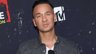 Mike 'The Situation' Sorrentino Had to Quarantine for Christmas After Testing Positive for COVID-19 - www.etonline.com