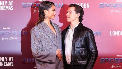 Zendaya Tom Holland Can’t Keep Their Eyes Off Each Other At ‘Spider-Man’ Photocall - hollywoodlife.com - London