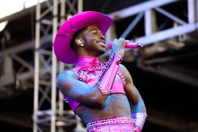 Lil Nas X Takes A Fall Onstage At Florida Music Festival - etcanada.com - Florida - county Lauderdale - city Fort Lauderdale, state Florida