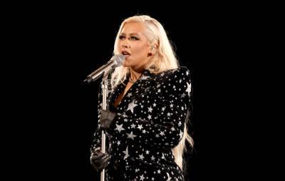 Christina Aguilera plays rock version of ‘Genie In A Bottle’ at People’s Choice Awards - www.nme.com - California