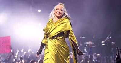 Christina Aguilera Honored With 1st Music Icon Trophy at the People’s Choice Awards 2021 - www.usmagazine.com - California - Pennsylvania