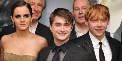 Daniel Radcliffe & Rupert Grint Reunite With Emma Watson In First Official Pic From 'Harry Potter' Reunion! - www.justjared.com - county Potter