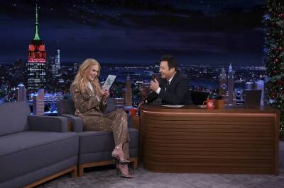 Nicole Kidman Rips Up Jimmy Fallon’s Christmas Interview Questions After Hilariously Shutting Down His Quiz - etcanada.com