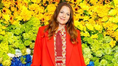 Drew Barrymore on Machine Gun Kelly Inspiring Her to Share the News She's Sober and Talk Divorce (Exclusive) - www.etonline.com