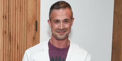 Freddie Prinze Jr Was Once Going To Be Head Writer Of WWE's SmackDown - www.justjared.com