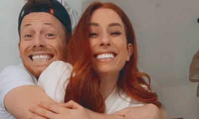 Stacey Solomon reveals wedding date to Joe Swash – and it's sooner than you think - hellomagazine.com