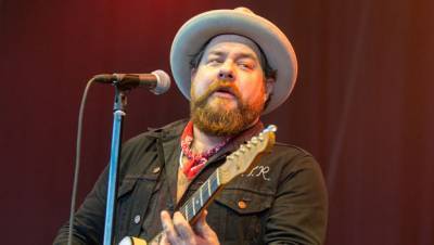 Nathaniel Rateliff: 5 Things About The Blues Rock Singer Making His ‘SNL’ Debut - hollywoodlife.com - New York - county St. Louis