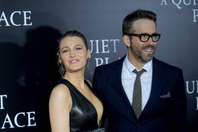 Blake Lively & Ryan Reynolds Once Again Donate $1 Million To Food Banks Amid The Pandemic - etcanada.com - Canada - county Banks