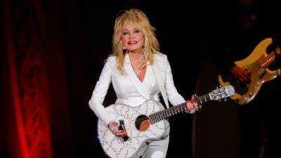 Dolly Parton twice declined the Presidential Medal of Freedom: report - www.foxnews.com