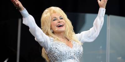 Dolly Parton Snubbed Donald Trump’s Presidential Model of Freedom Invite Twice - www.wmagazine.com