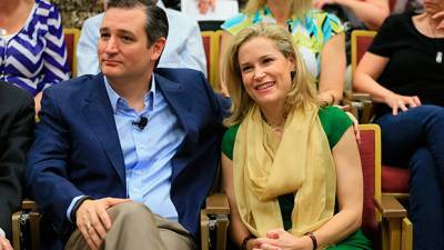 Ted Cruz’s Wife Heidi Hits Cancun Beach In A Bikini After He Flees Back Home To Texas Amid Crisis — Pics - hollywoodlife.com - Texas - Mexico