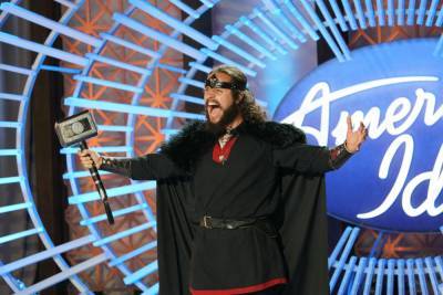 Viking Anthony Guzman Surprises ‘American Idol’ Judges - etcanada.com - USA
