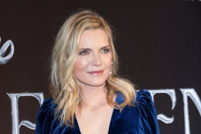 Michelle Pfeiffer Says ‘There’s No Secret’ To Looking Youthful At 62 - etcanada.com - France