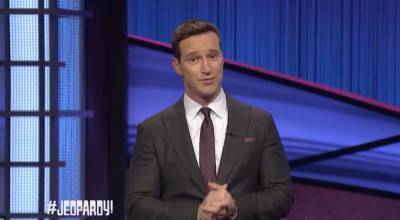 ‘Jeopardy!’ Guest Host Mike Richards Honors Alex Trebek, Viewers Approve - deadline.com