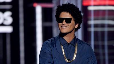 Bruno Mars Announces New Single and Album on the Way - www.etonline.com