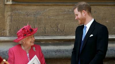 Prince Harry Reveals the Unusual Gift Queen Elizabeth Sent Archie and What Prince Philip Is Like on Zoom - www.etonline.com