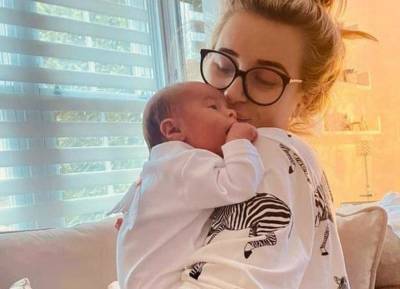 Dani Dyer says ‘she feels like a failure’ following the birth of her first child - evoke.ie - city Santiago