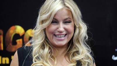Jennifer Coolidge said she had an identical twin in order to date two men at once - www.foxnews.com - Hawaii