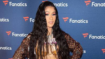 Cardi B Dances On A Stripper Pole For Sexy New ‘Silhouette Challenge’ Video – Watch - hollywoodlife.com - Poland