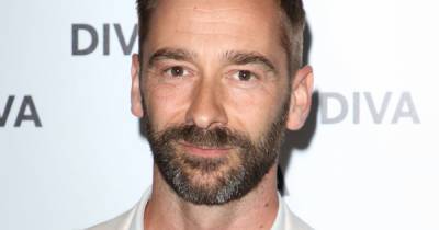 Coronation Street star Charlie Condou fears he is suffering from 'long Covid' after losing use of fingers - www.ok.co.uk