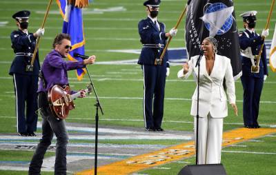 Watch Eric Church and Jazmine Sullivan play ‘Star-Spangled Banner’ at Super Bowl - www.nme.com