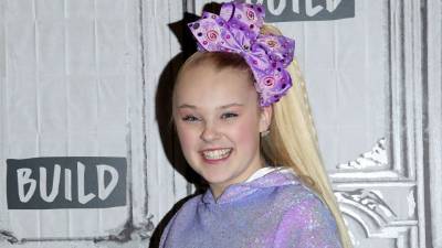 JoJo Siwa Just Introduced Her Girlfriend to Her Fans Here’s What to Know About Her - stylecaster.com