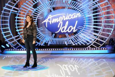 Samantha Sharpe Of Instagram’s The Sharpe Family Singers Makes Solo Debut On ‘American Idol’ - etcanada.com - USA - New Jersey