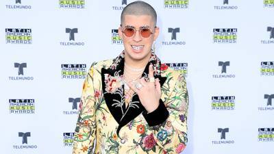 Bad Bunny Hits The Gym Posts Shirtless Mirror Selfie As He Pumps Up For Grammys Performance - hollywoodlife.com - Puerto Rico