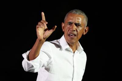 Barack Obama Credits ‘Free Thinker’ Mom For Shaping His Career - etcanada.com - USA
