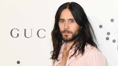 Jared Leto Is Unrecognizable as Paolo Gucci on 'House of Gucci' Set - www.etonline.com - Italy