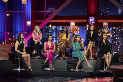 ‘Bachelor’ Fans React To Chris Harrison Controversy, Anna’s Apology & More After ‘Women Tell All’ - etcanada.com