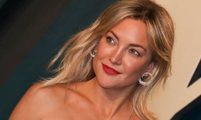 Kate Hudson strips down for candid Golden Globes afterparty photo - hellomagazine.com