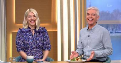 This Morning fans slam Holly Willoughby and Phillip Schofield antics while others think it’s a prank - www.ok.co.uk