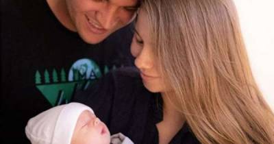 Bindi Irwin and Chandler Powell welcome baby daughter - www.msn.com - county Irwin - city Powell, county Irwin