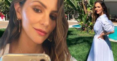 New mother Katharine McPhee is 'ready for spring' in Valentino outfit - www.msn.com