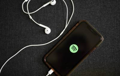 Spotify to compete with Clubhouse after acquiring Locker Room live audio app - www.nme.com