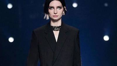 Paul Walker's Daughter Meadow Makes Runway Debut in Givenchy Fashion Show - www.etonline.com - Paris