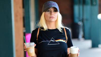 Courtney Stodden Comes Out As Non-Binary: I Don’t Identify As ‘She Or Her’ - hollywoodlife.com
