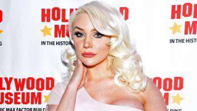 Courtney Stodden Comes Out as Non-Binary: 'I Don’t Identify as She or Her' - www.etonline.com