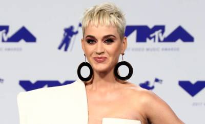 Katy Perry's unbelievable new look has Orlando Bloom swooning - hellomagazine.com - USA