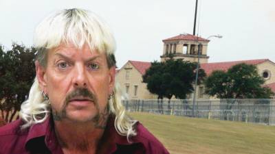 Joe Exotic Says He'll Accept Carole Baskin's Offer to Help Reduce His Prison Sentence (Exclusive) - www.etonline.com - Texas - county Worth