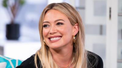 Hilary Duff to Star in 'How I Met Your Mother' Spinoff 'How I Met Your Father' - www.etonline.com