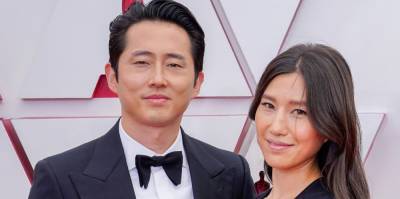 Steven Yeun is Supported by Wife Joana Pak on the Oscars 2021 Red Carpet - www.justjared.com - Los Angeles