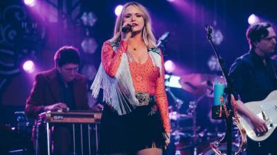 Miranda Lambert Breaks Down Crying During First Live Concert in Over a Year - www.etonline.com - Texas - county Worth
