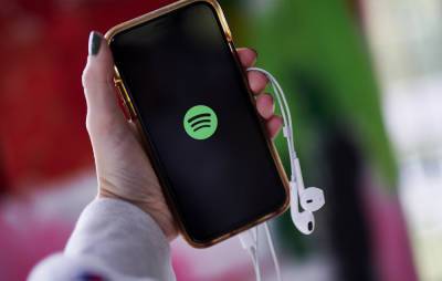 Spotify rolls out in-app music player for Facebook in over 20 markets including North America - www.nme.com - Australia - Brazil - New Zealand - Mexico - Canada - Chile - Japan - Argentina - Colombia - Indonesia - Dominican Republic - El Salvador - Costa Rica - Bolivia - Malaysia - Israel - Guatemala - Ecuador - Honduras - Nicaragua