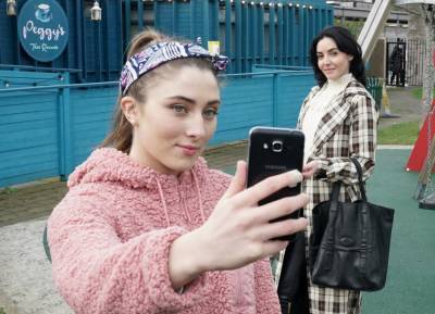 Fair City’s Ella Barton hopes sugar baby storyline highlights ‘dark side’ of social media - evoke.ie - city Fair