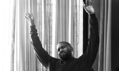 Kanye West is still wearing his wedding ring amidst divorce from Kim Kardashian - us.hola.com